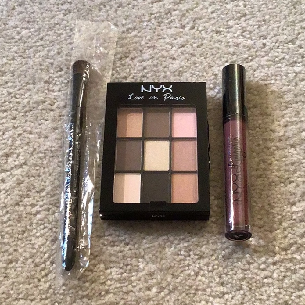NYX Eye Palette and Lip in Lipli, Lancôme Brush - Picture 1 of 6